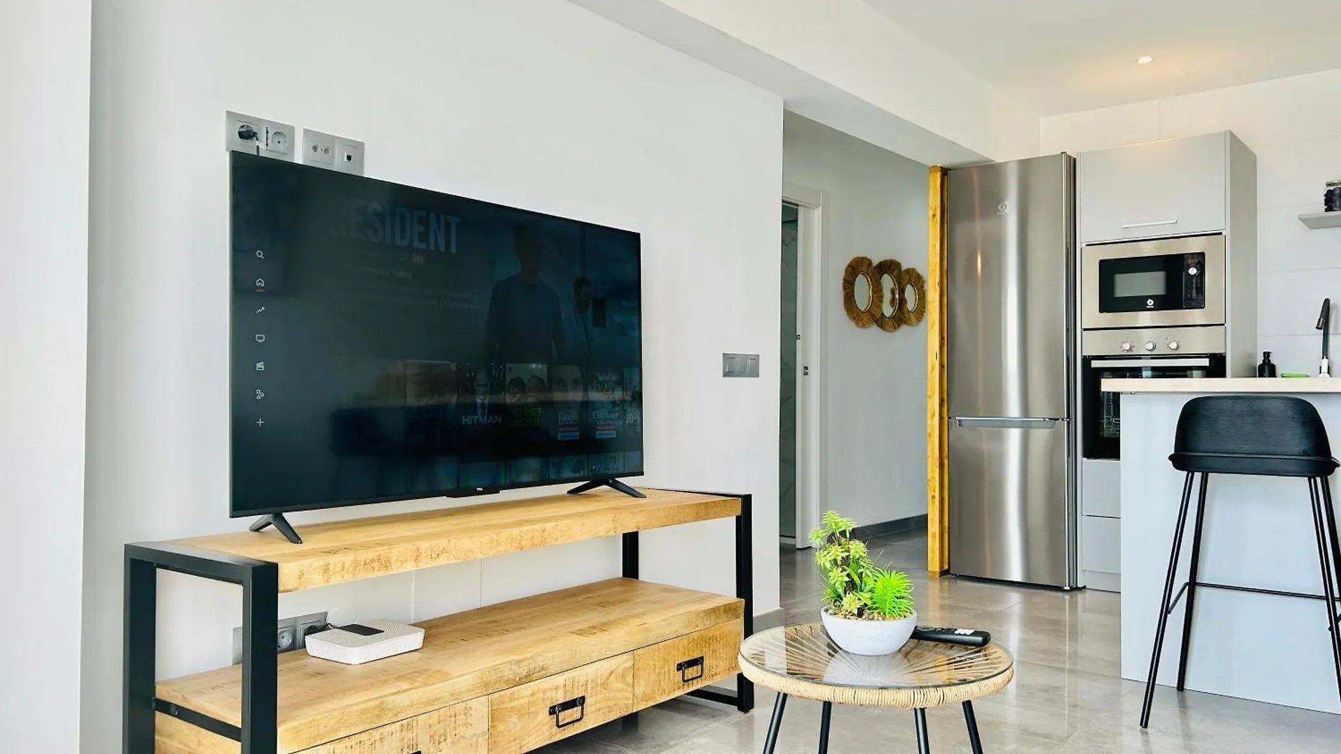 Stylish Sea-View Apartment Benalmadena